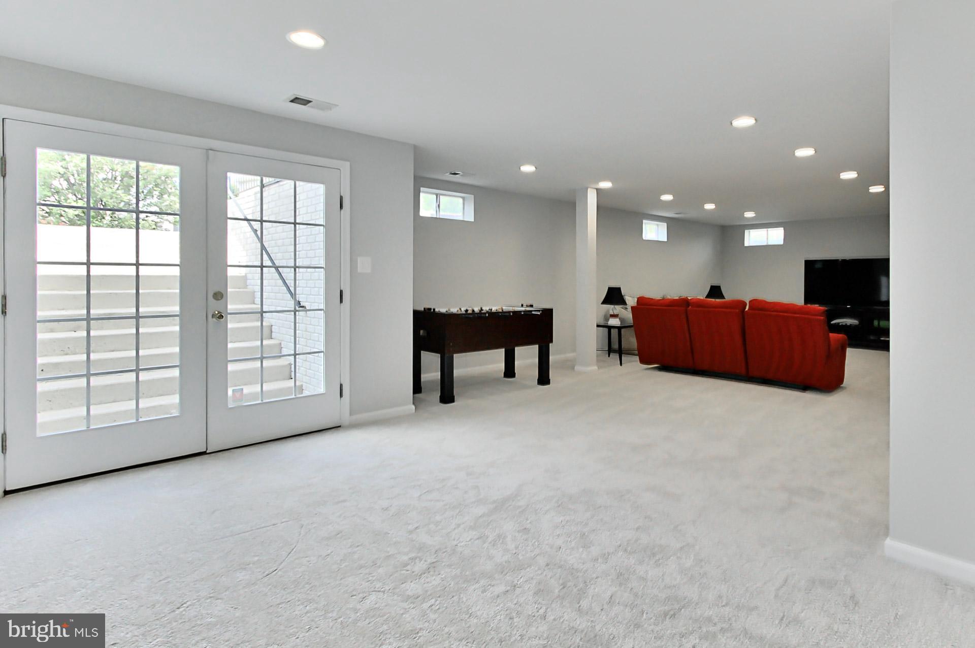 PEMBROOKE - Residential