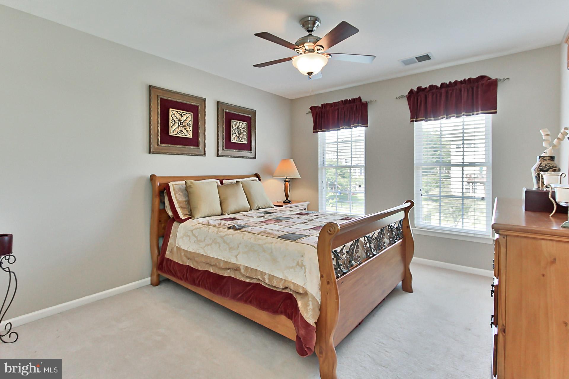 PEMBROOKE - Residential