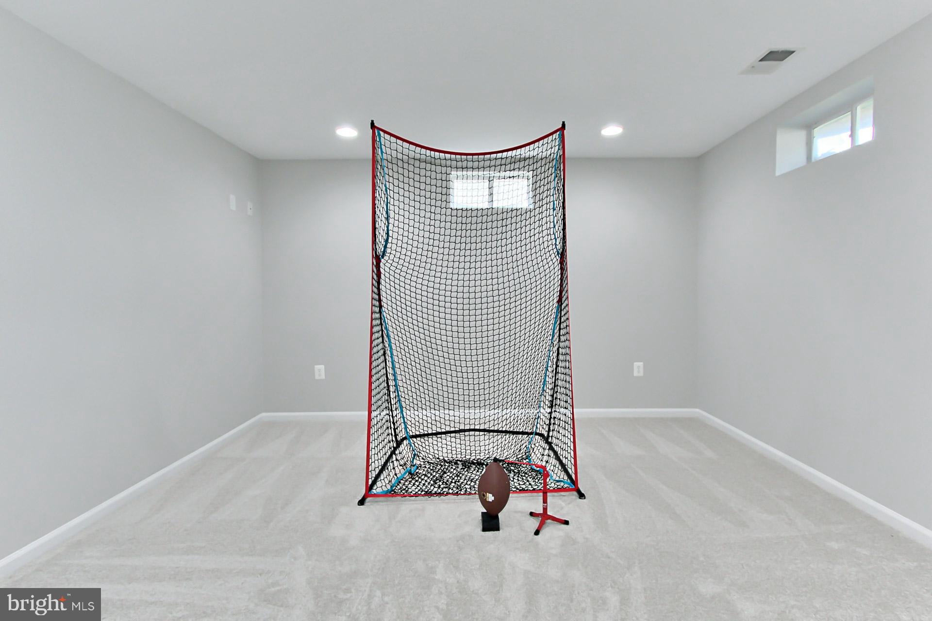 PEMBROOKE - Residential