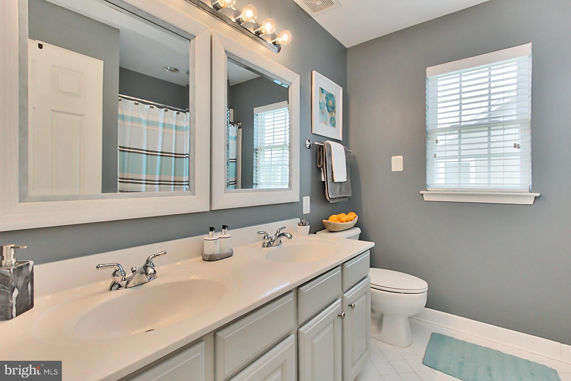 PEMBROOKE - Residential