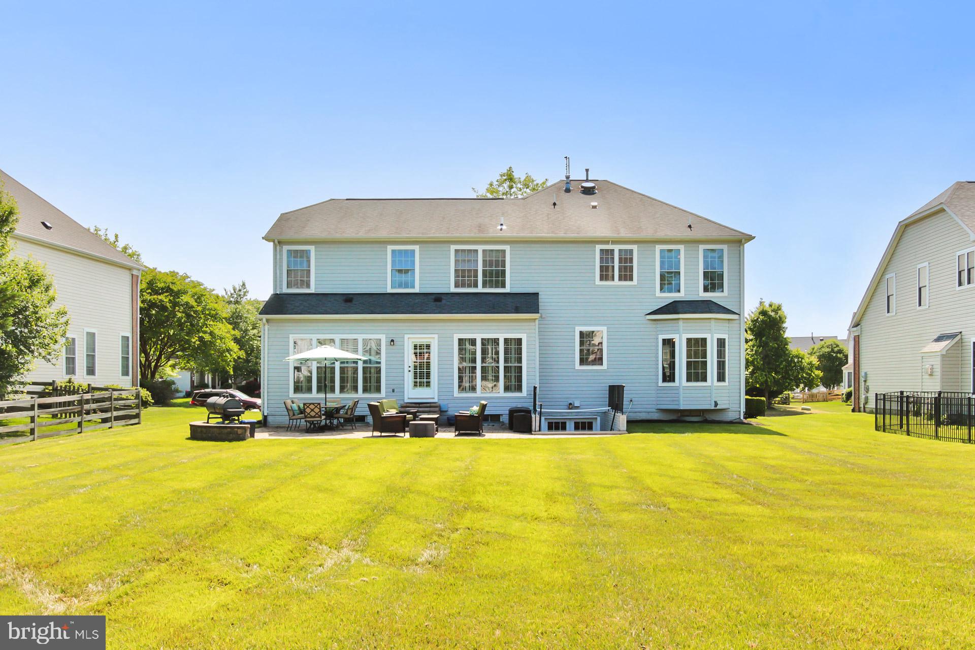 PEMBROOKE - Residential