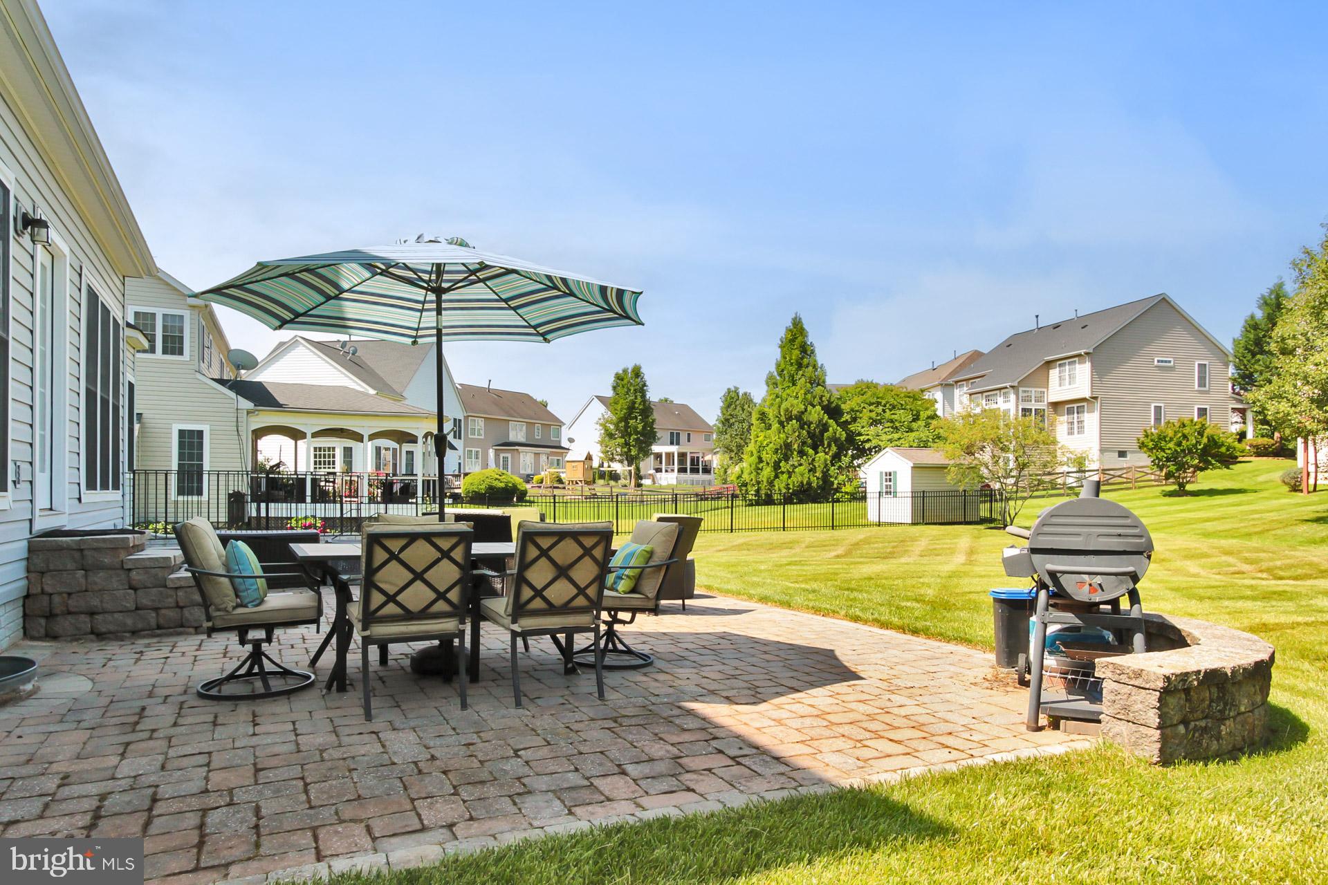 PEMBROOKE - Residential