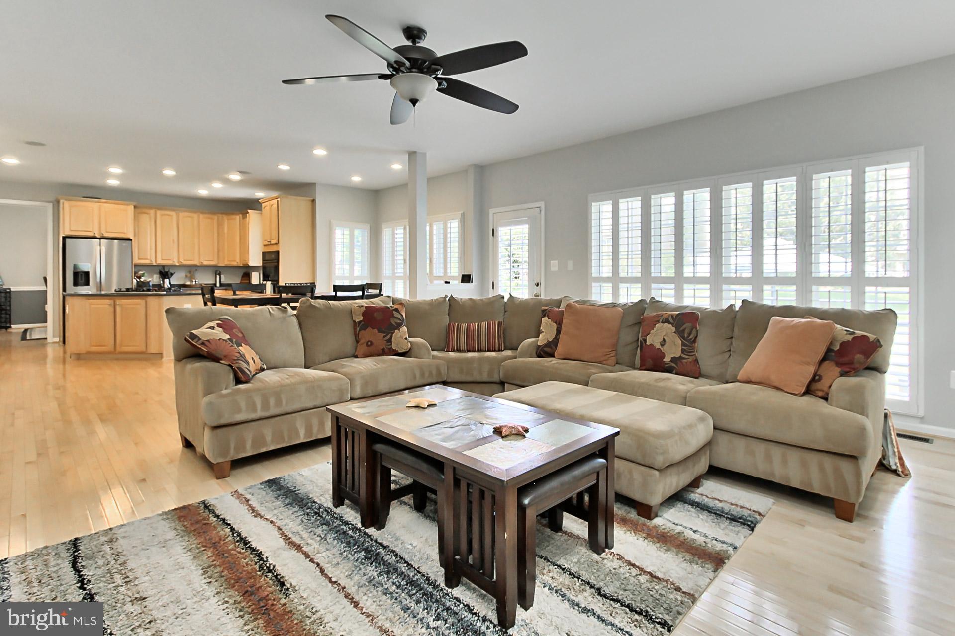 PEMBROOKE - Residential