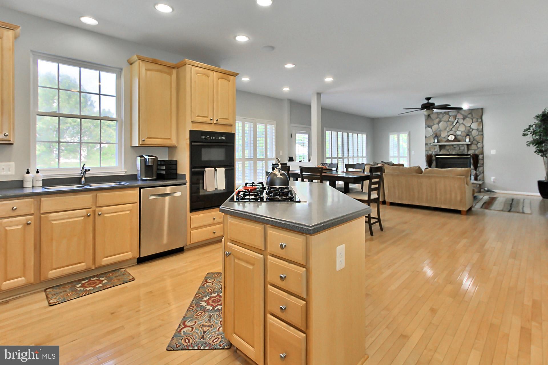 PEMBROOKE - Residential