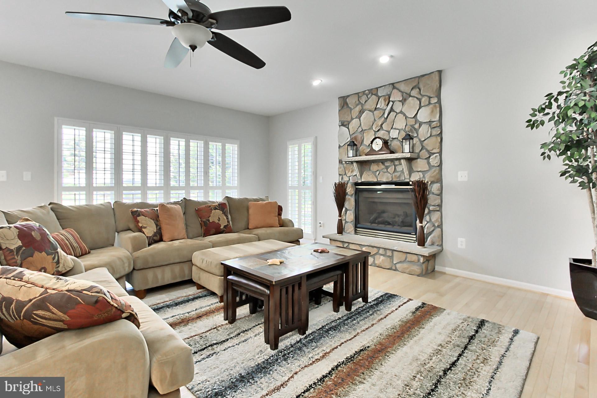 PEMBROOKE - Residential