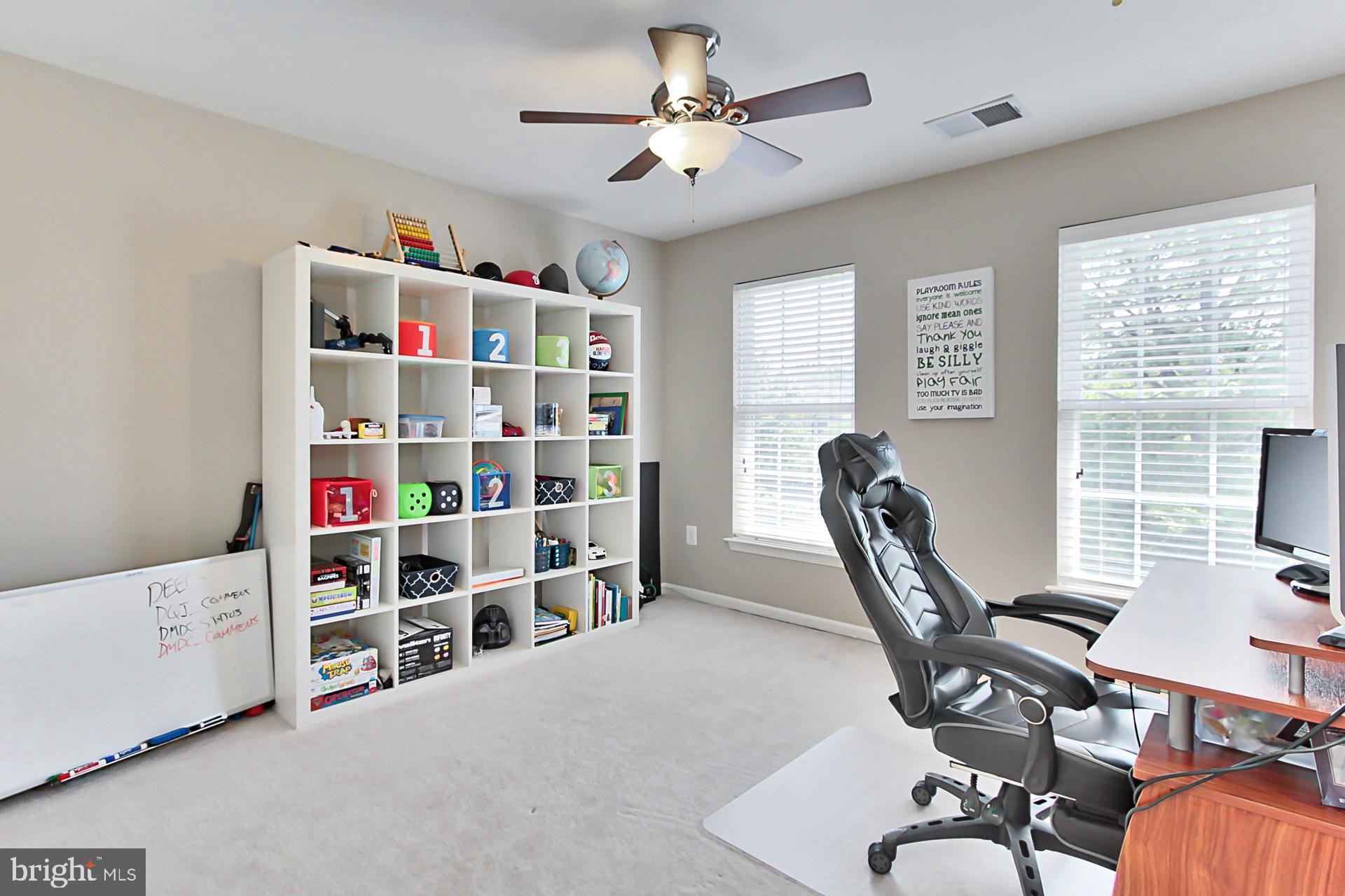 PEMBROOKE - Residential