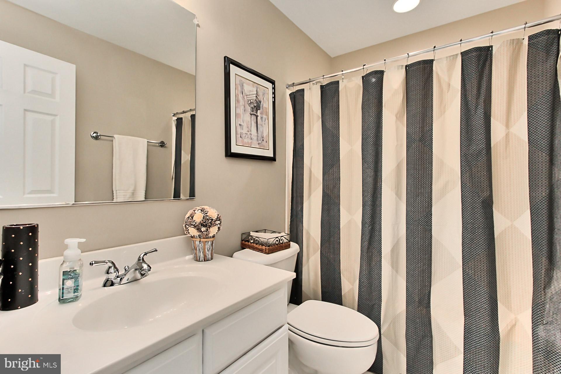 PEMBROOKE - Residential