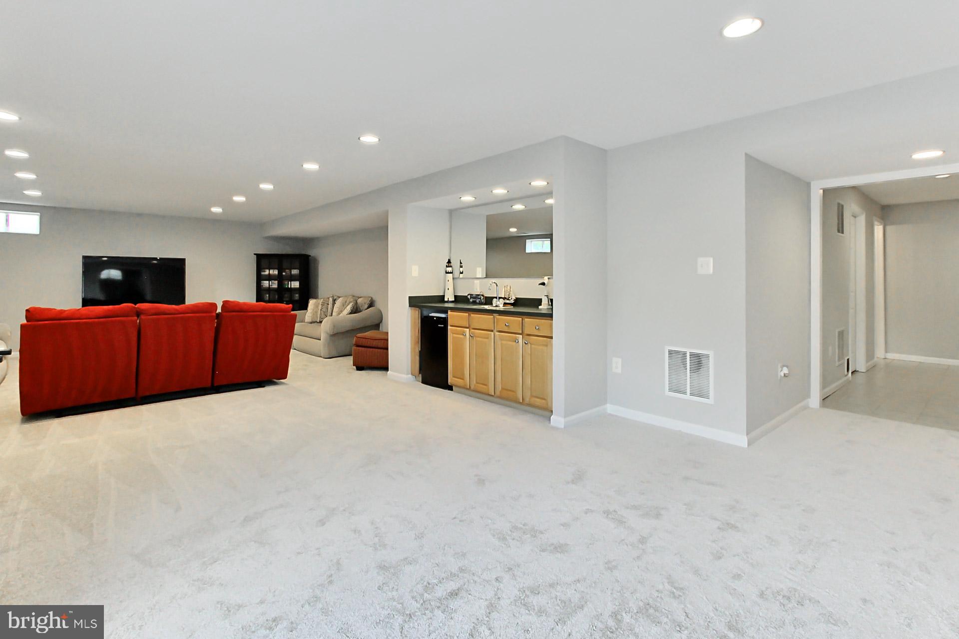 PEMBROOKE - Residential