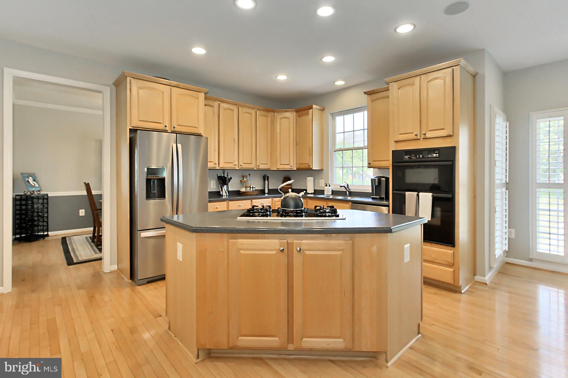 PEMBROOKE - Residential