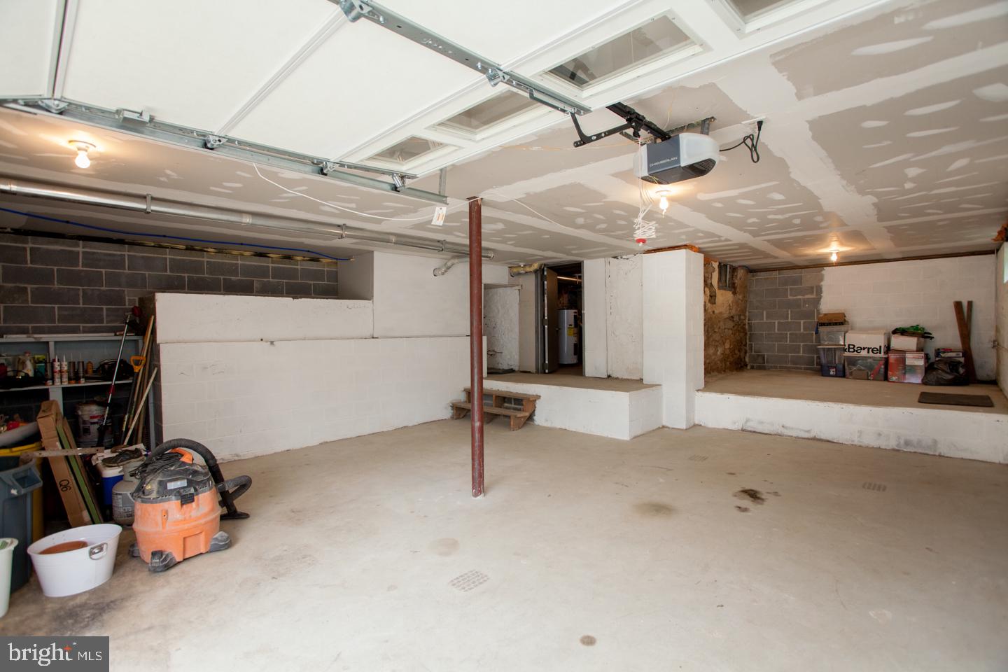 FLOURTOWN - Residential