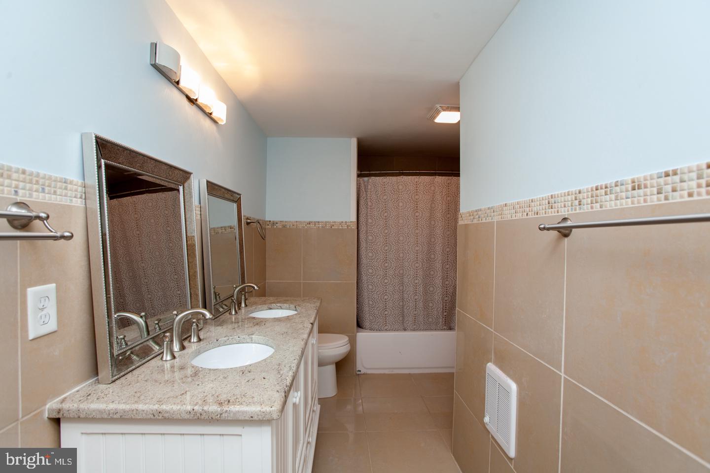 FLOURTOWN - Residential