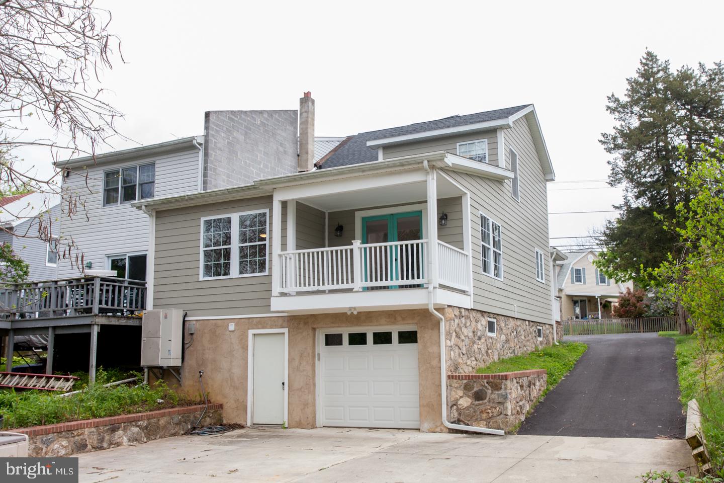 FLOURTOWN - Residential