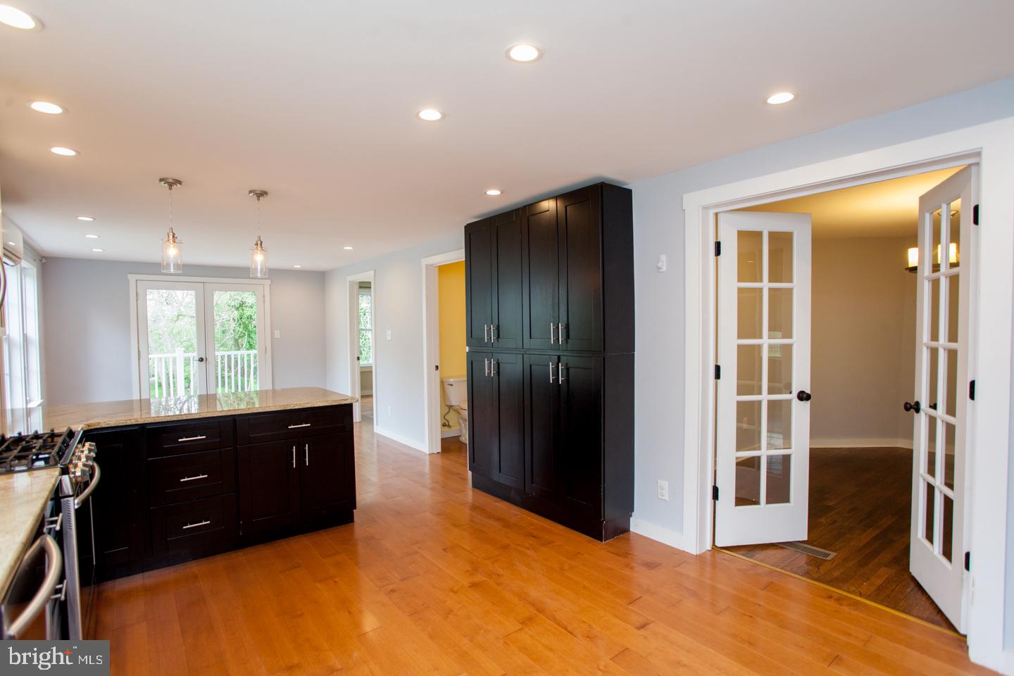 FLOURTOWN - Residential