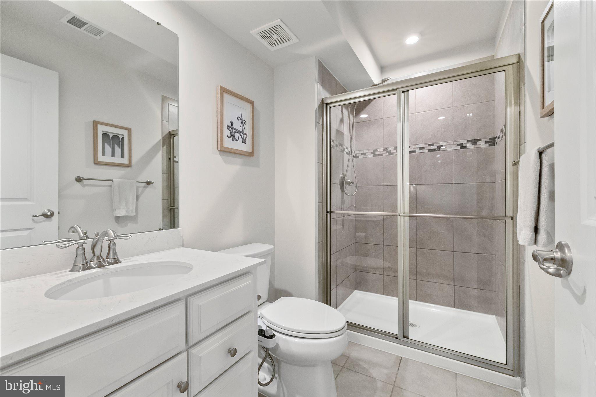 MAY'S QUARTER - Residential