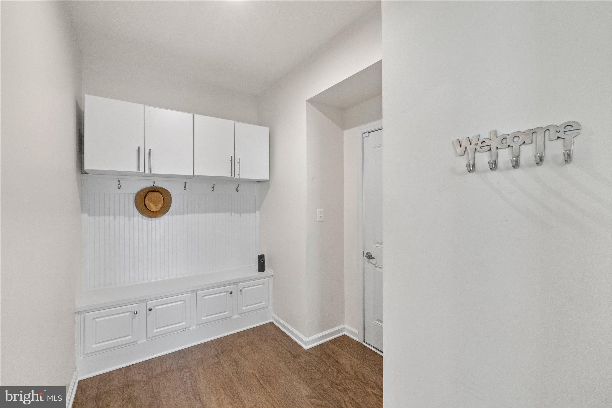 MAY'S QUARTER - Residential