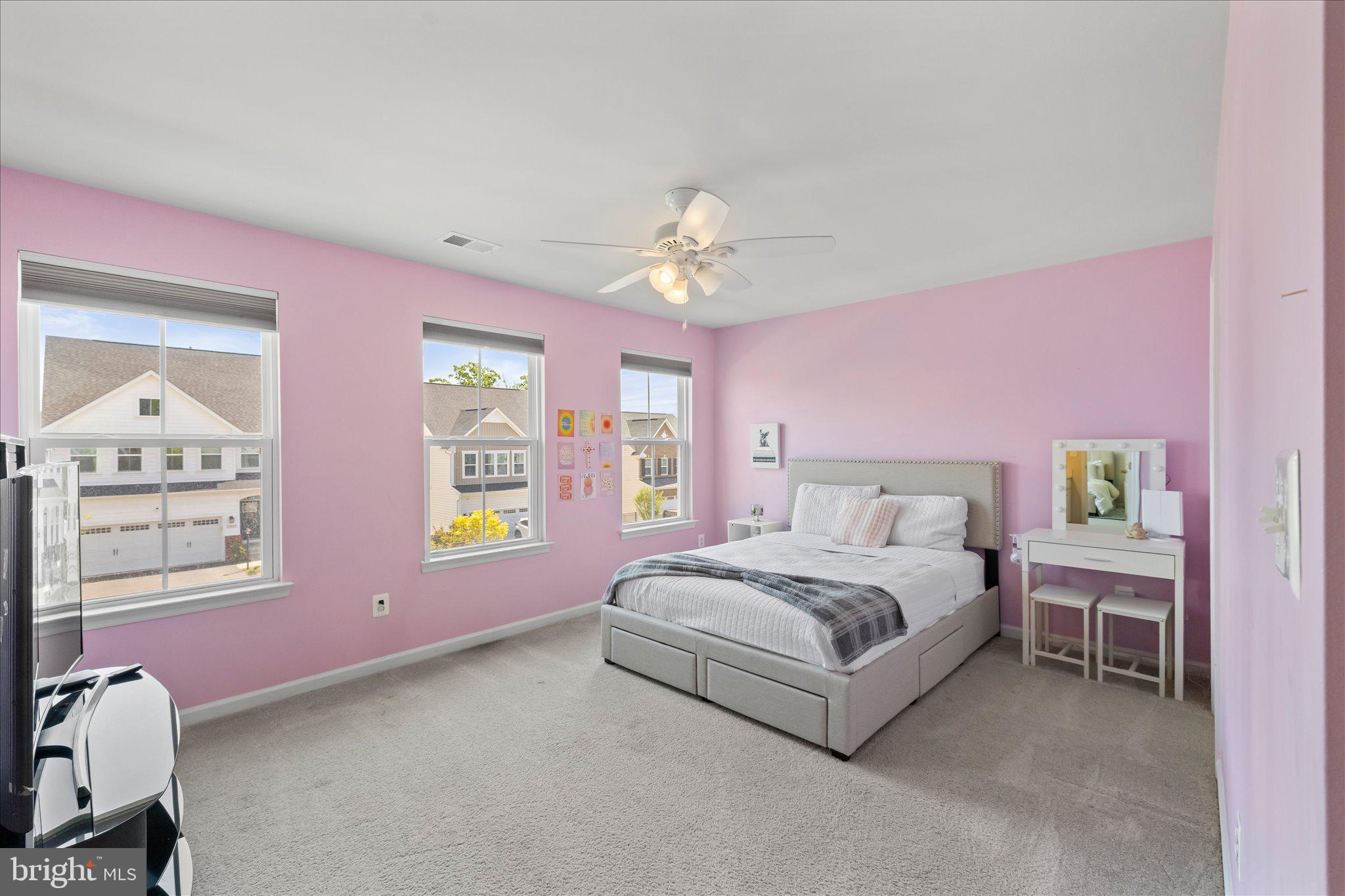 MAY'S QUARTER - Residential