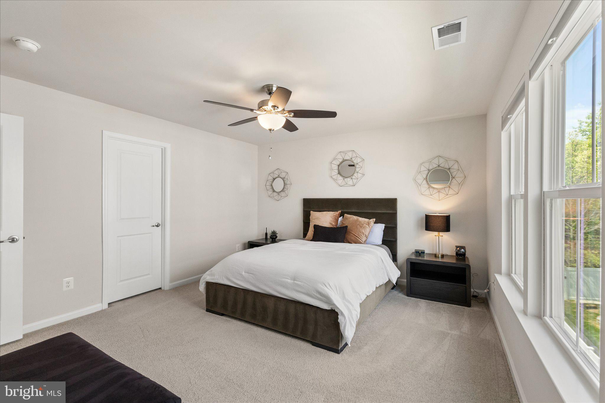 MAY'S QUARTER - Residential