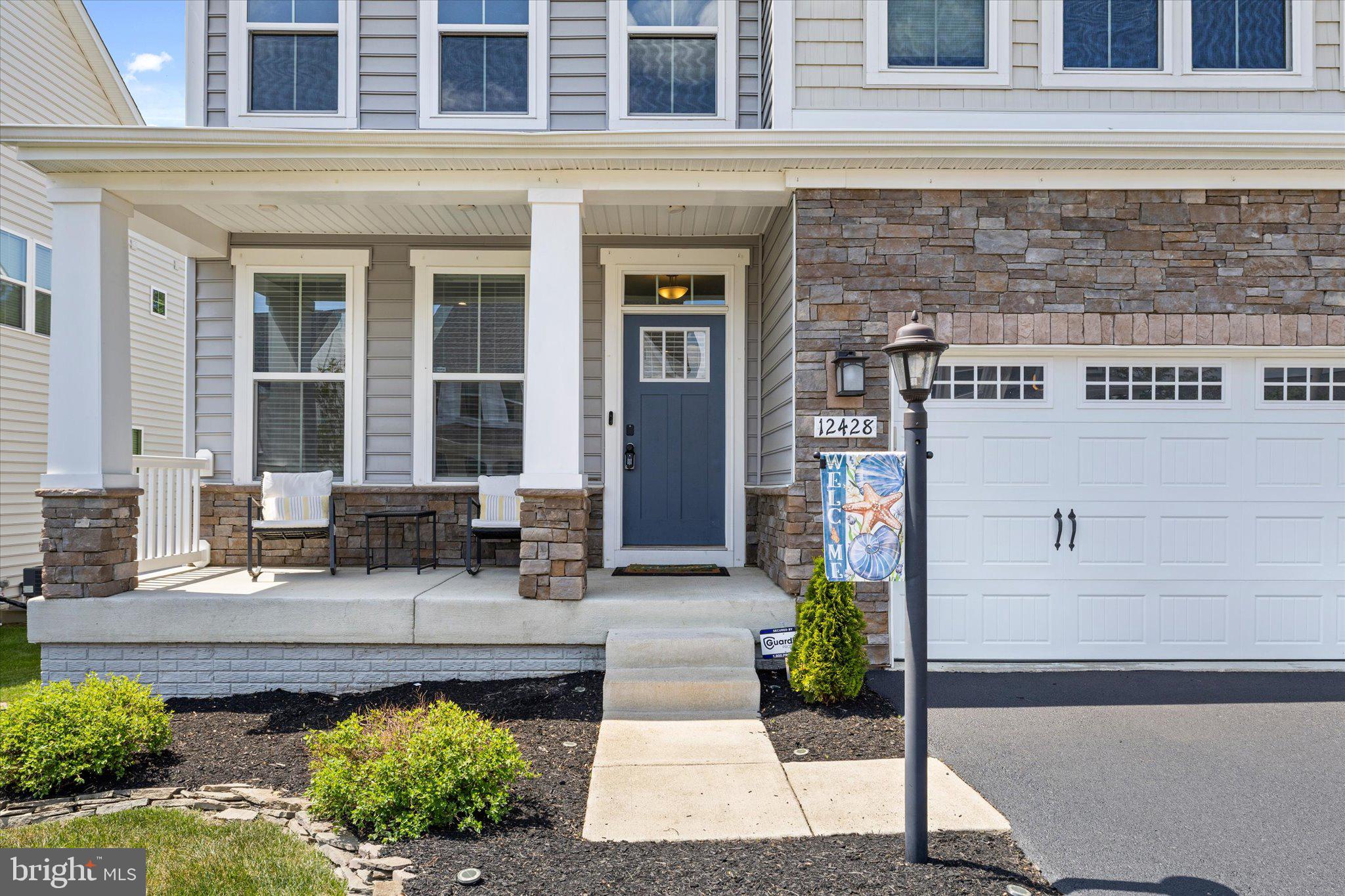 MAY'S QUARTER - Residential