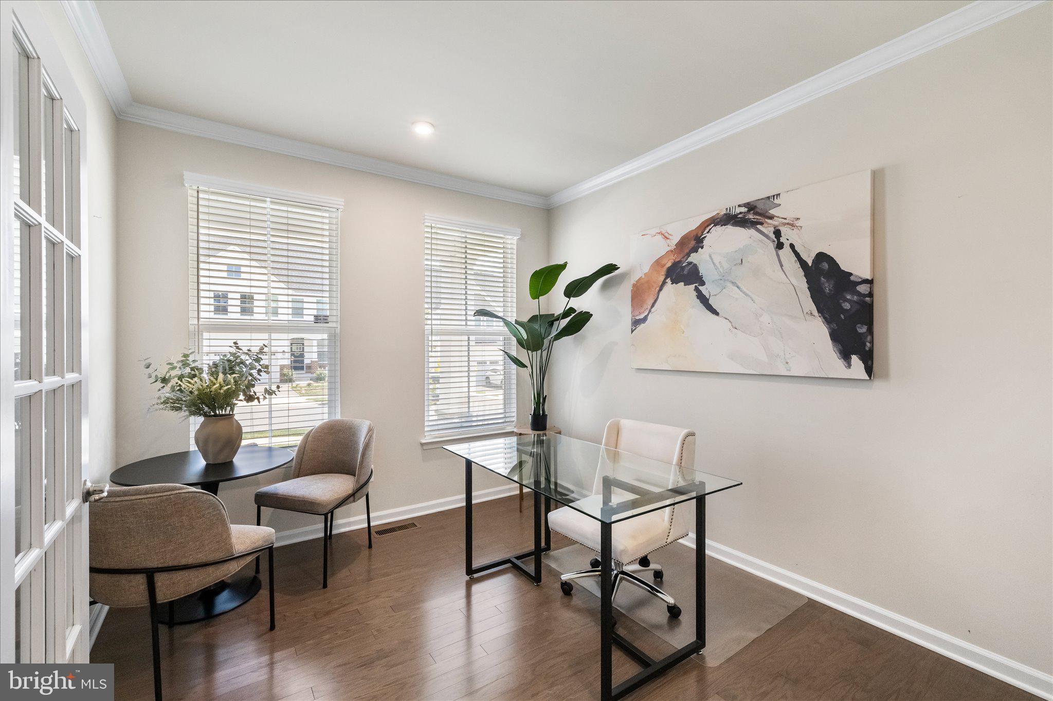 MAY'S QUARTER - Residential