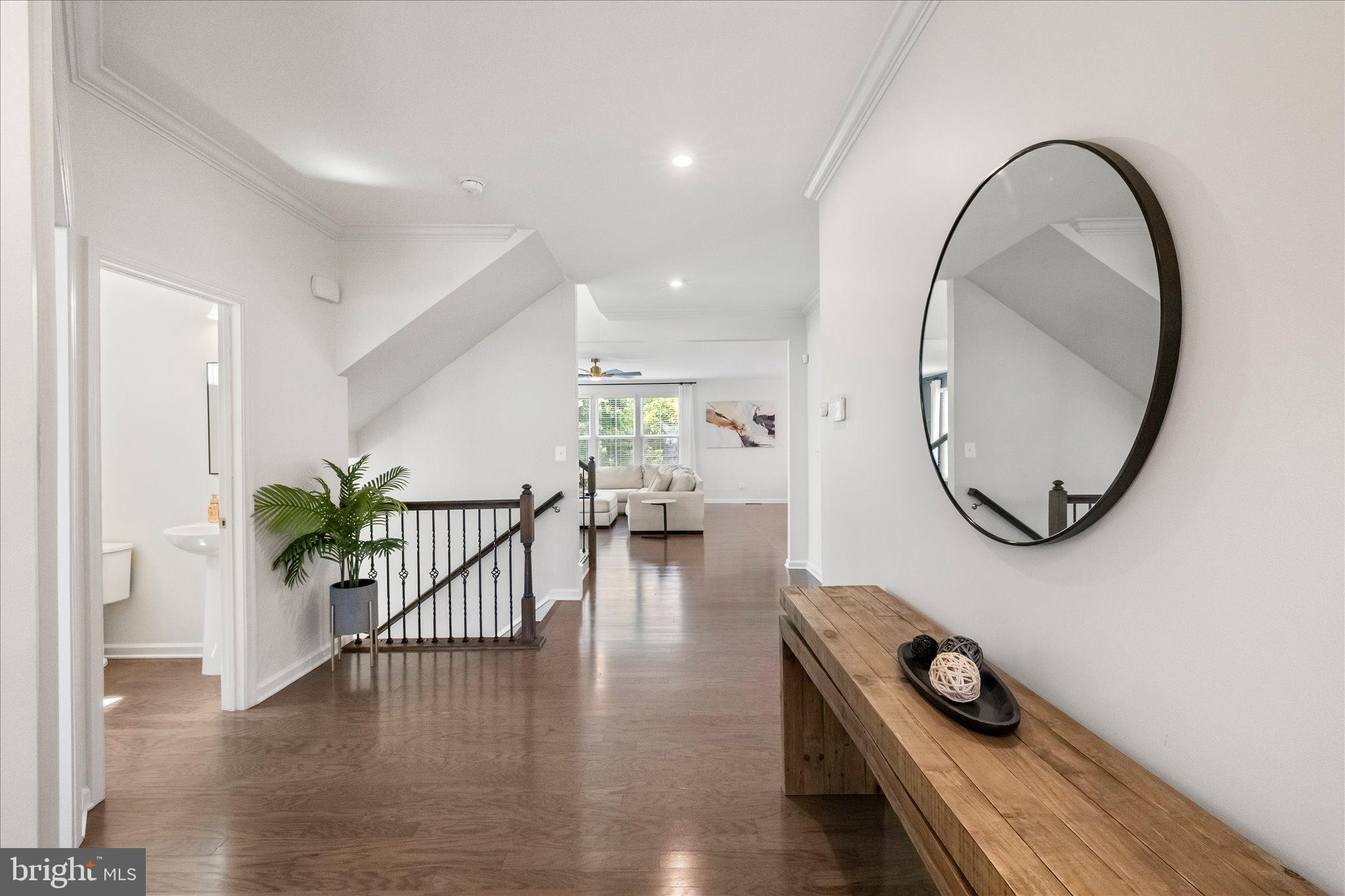 MAY'S QUARTER - Residential