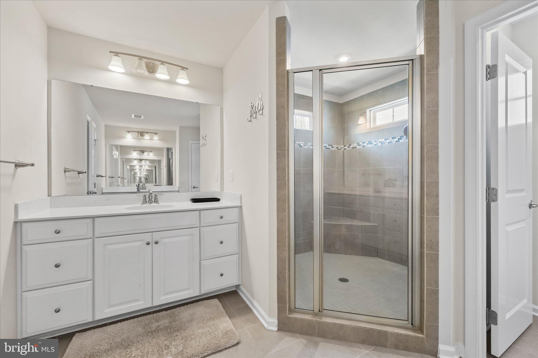 MAY'S QUARTER - Residential