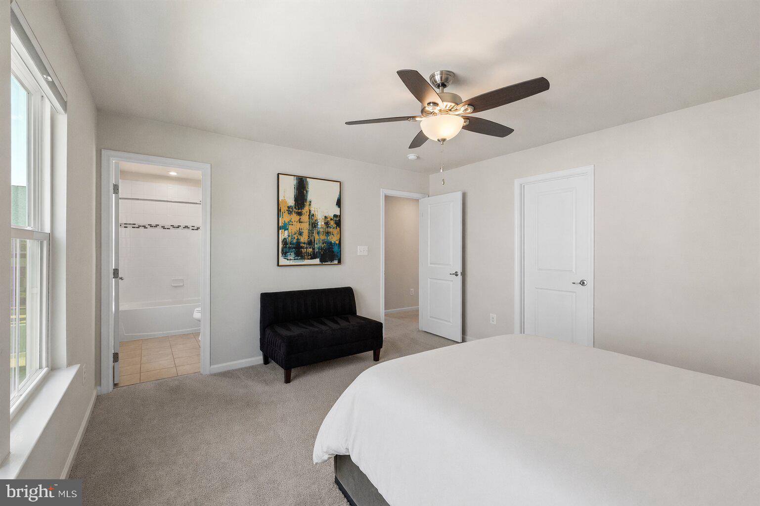 MAY'S QUARTER - Residential