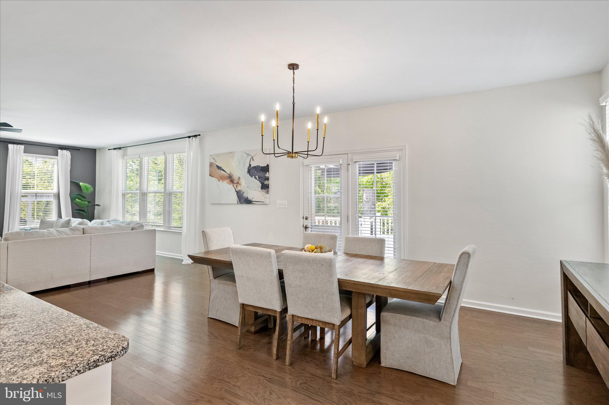 MAY'S QUARTER - Residential