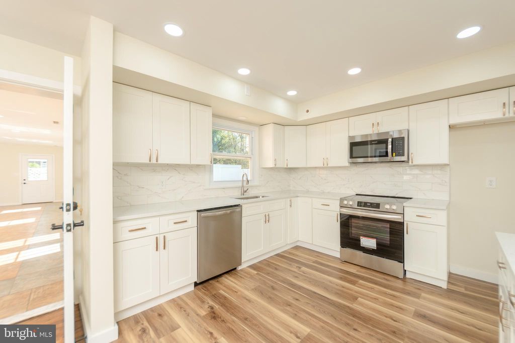 Photo of 2300 Mayfair Drive, LANCASTER, PA 17603 (MLS # PALA2057448)