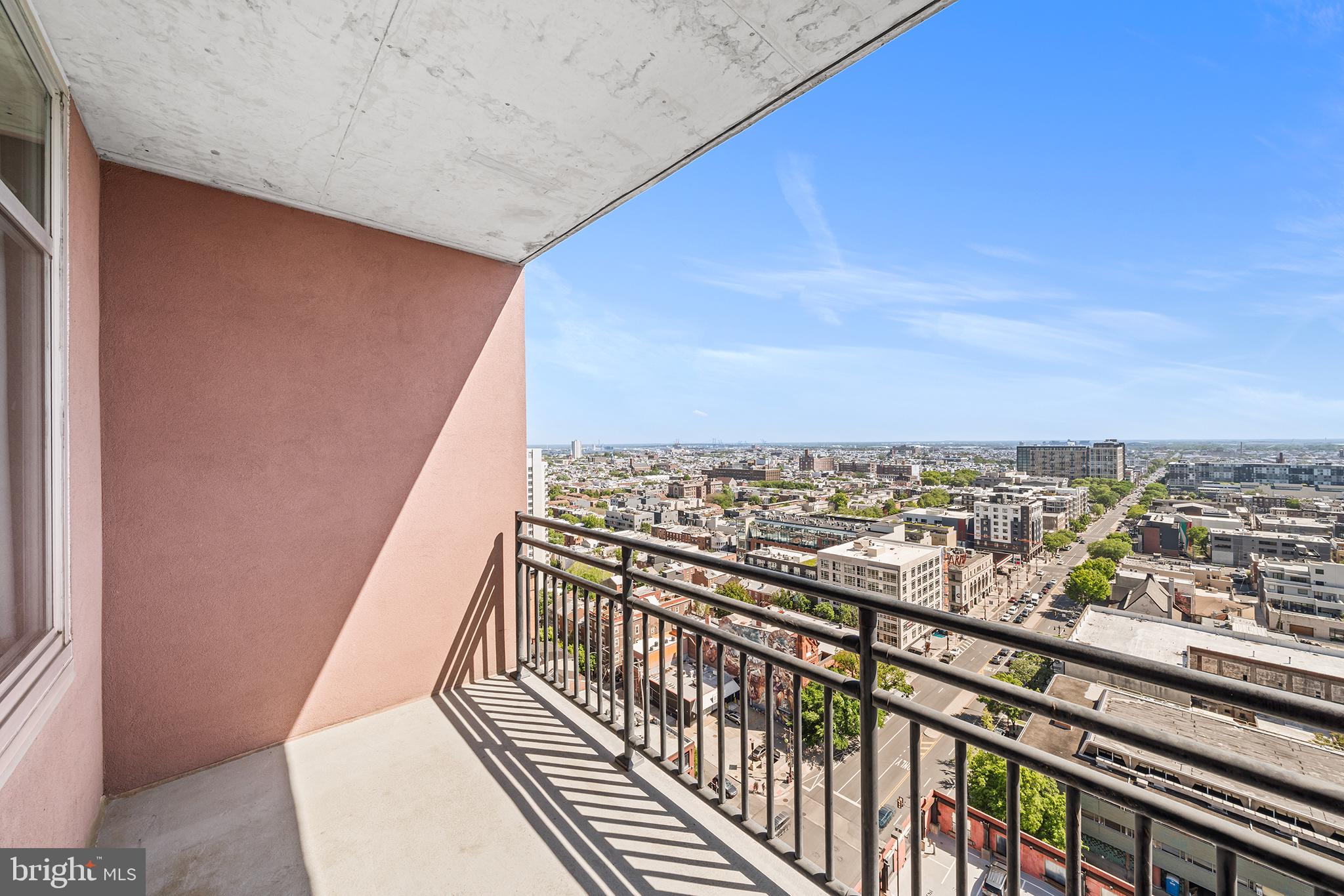AVENUE OF THE ARTS - Residential