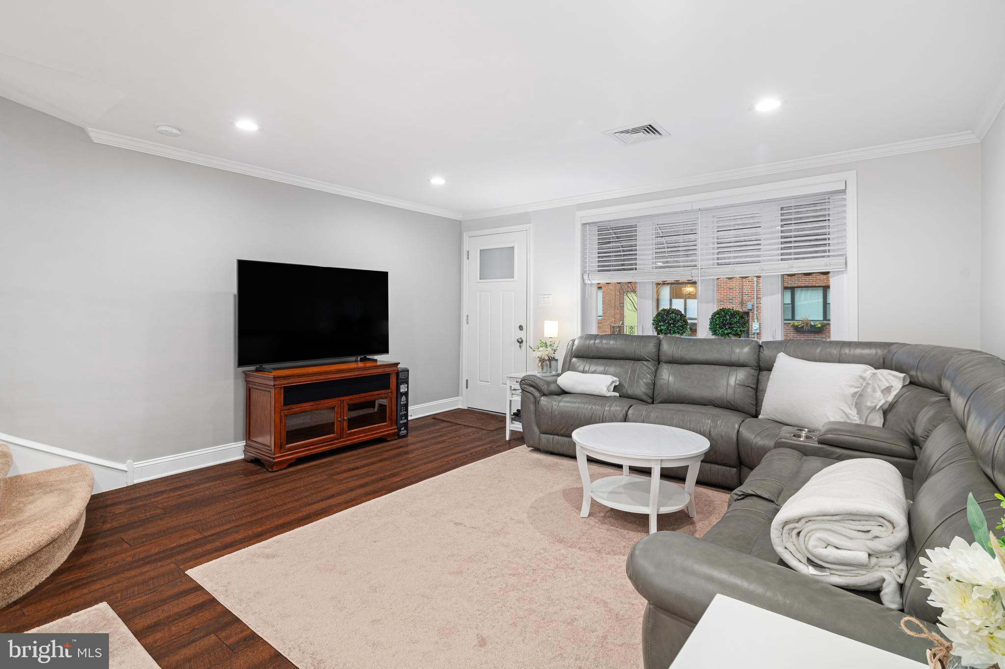 EAST PASSYUNK CROSSING - Residential