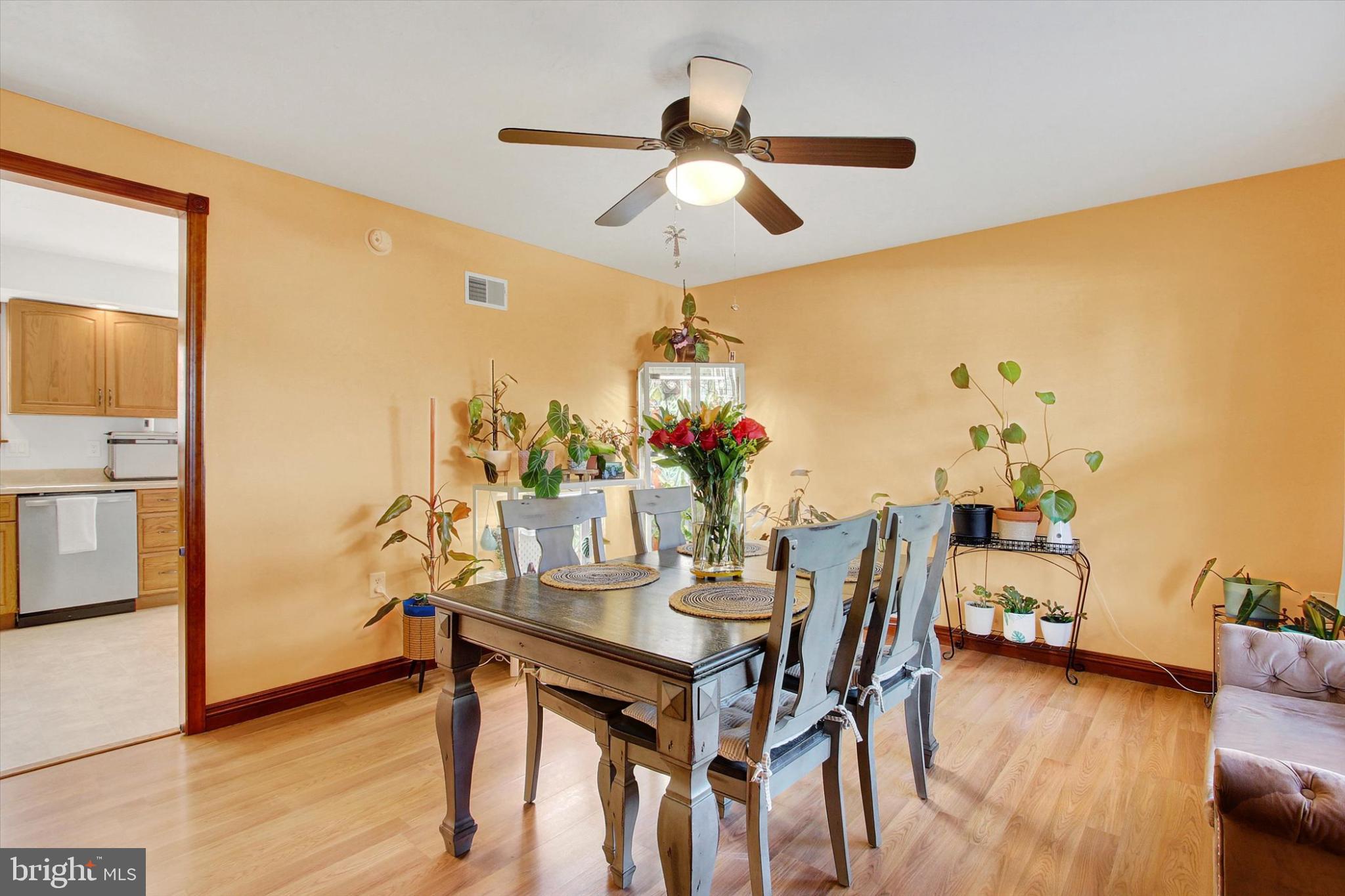 ABBOTTSTOWN - Residential