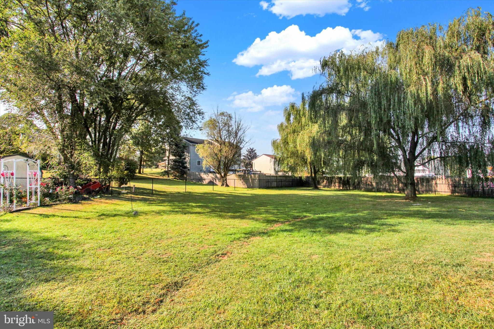 ABBOTTSTOWN - Residential