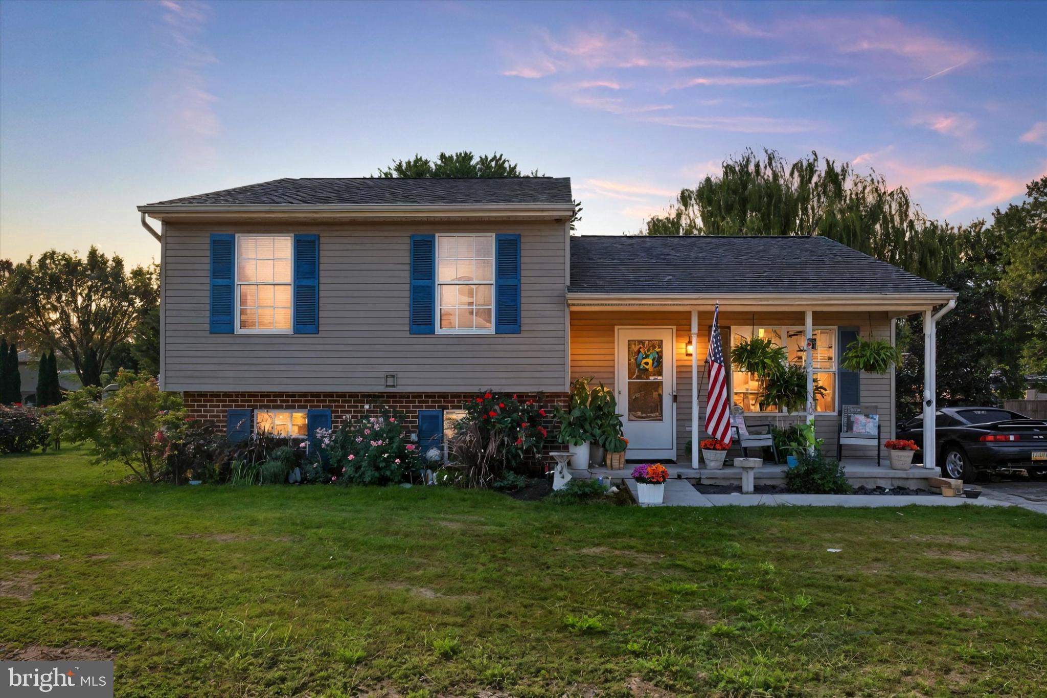 180 ABBOTTS DRIVE