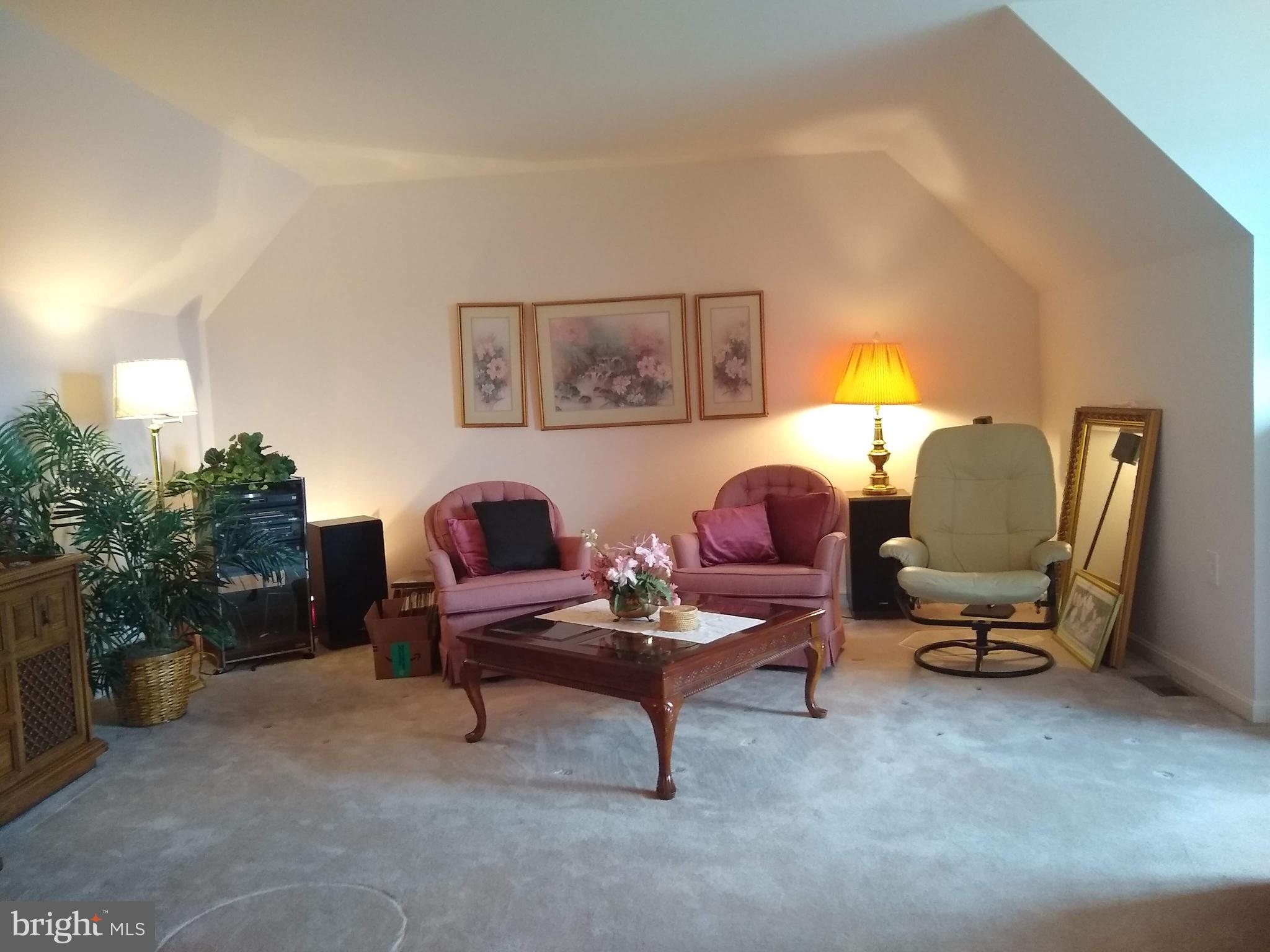 BEACON HILL HEIGHTS - Residential