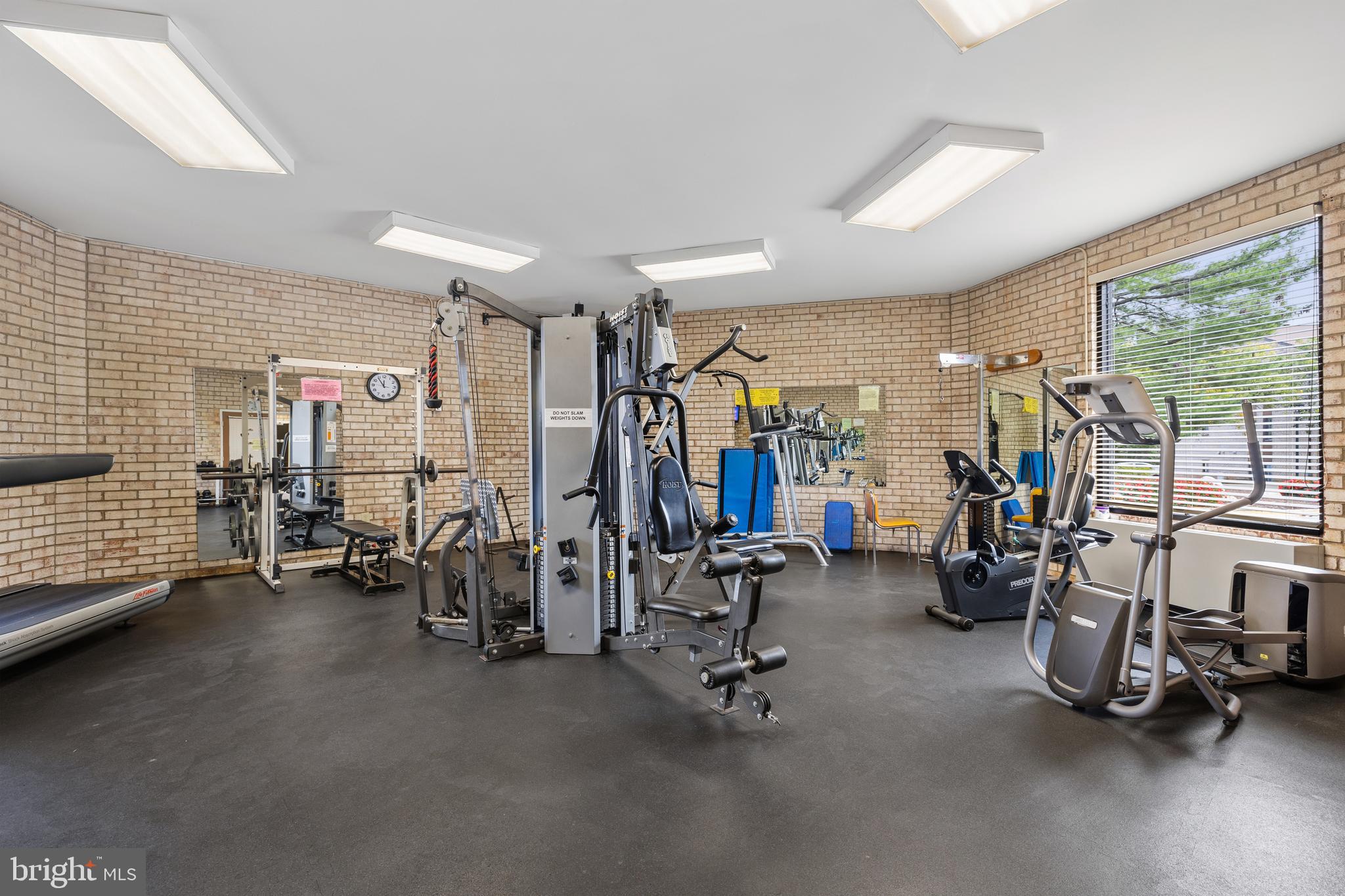 HUNTING RIDGE CONDOMINIUM - Residential