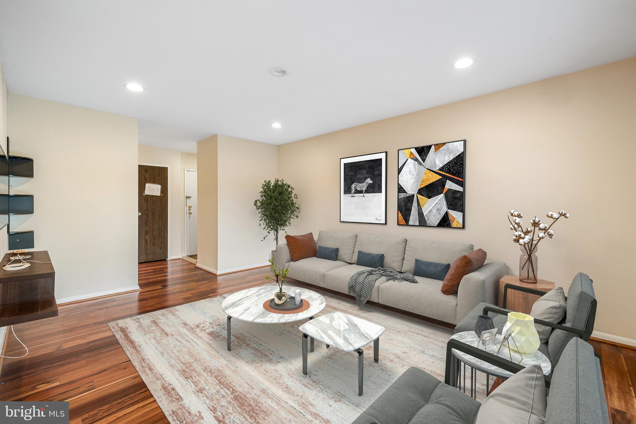 HUNTING RIDGE CONDOMINIUM - Residential