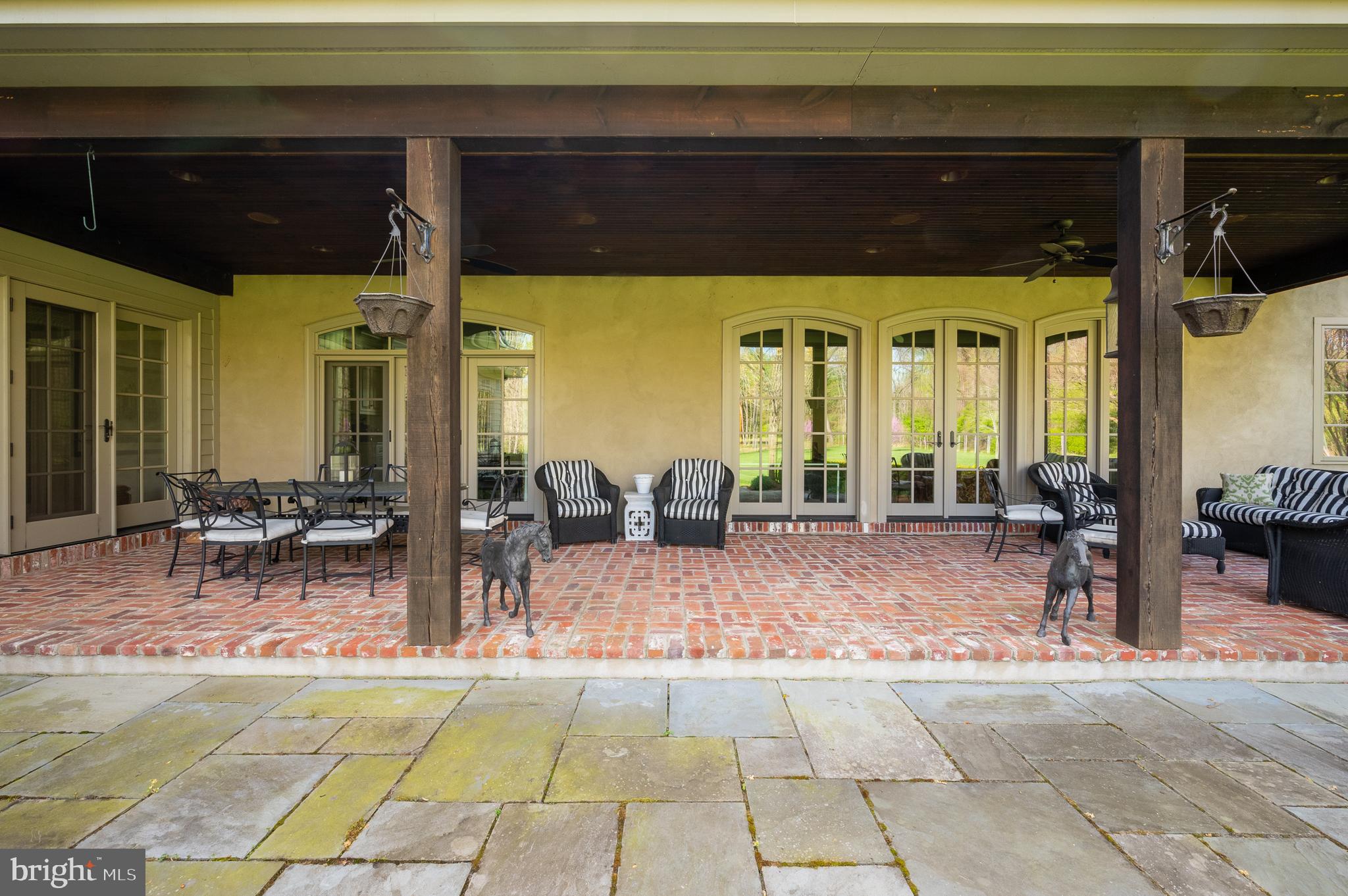 CHADDS FORD - Residential