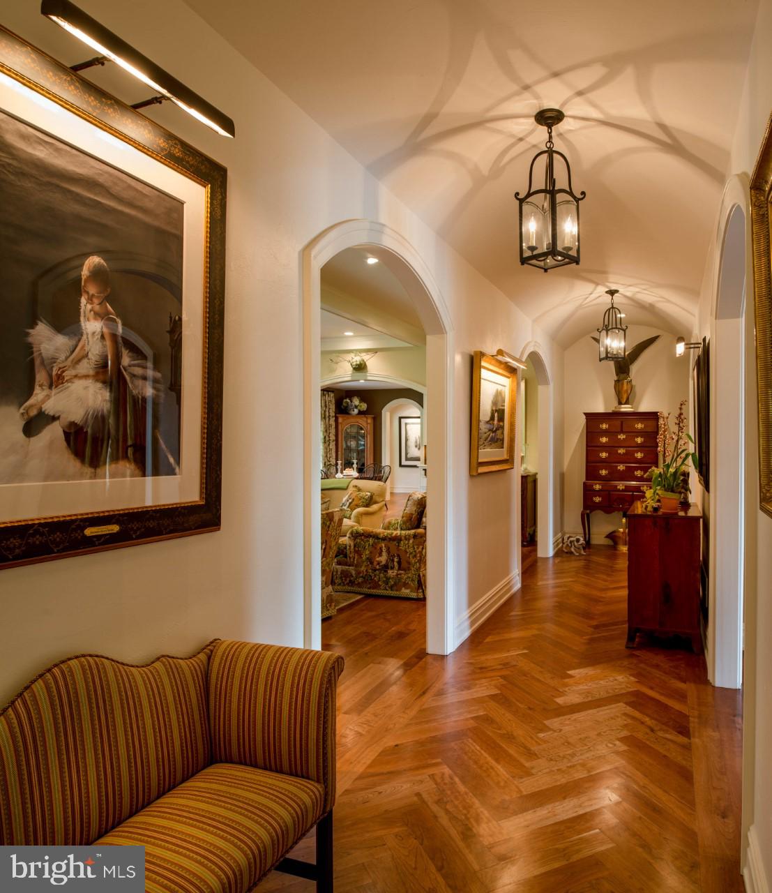 CHADDS FORD - Residential