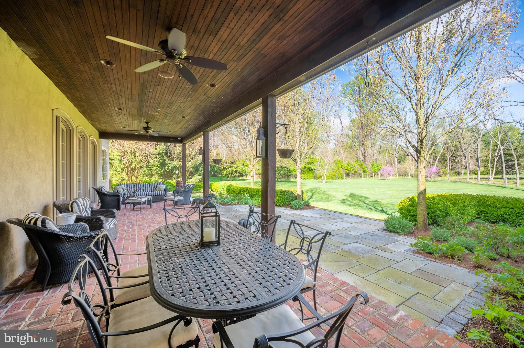 CHADDS FORD - Residential