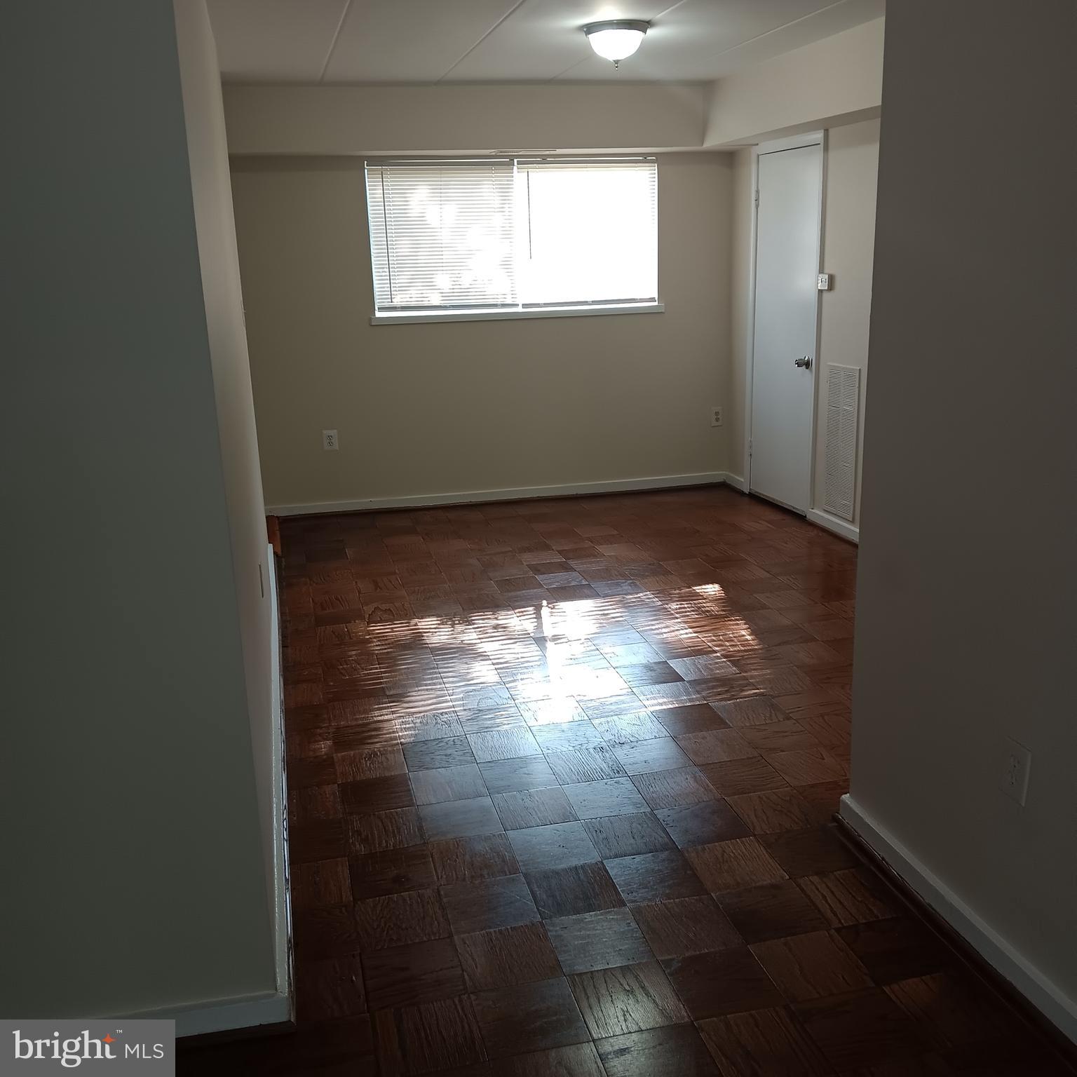 WESTCHESTER WEST - Residential Lease