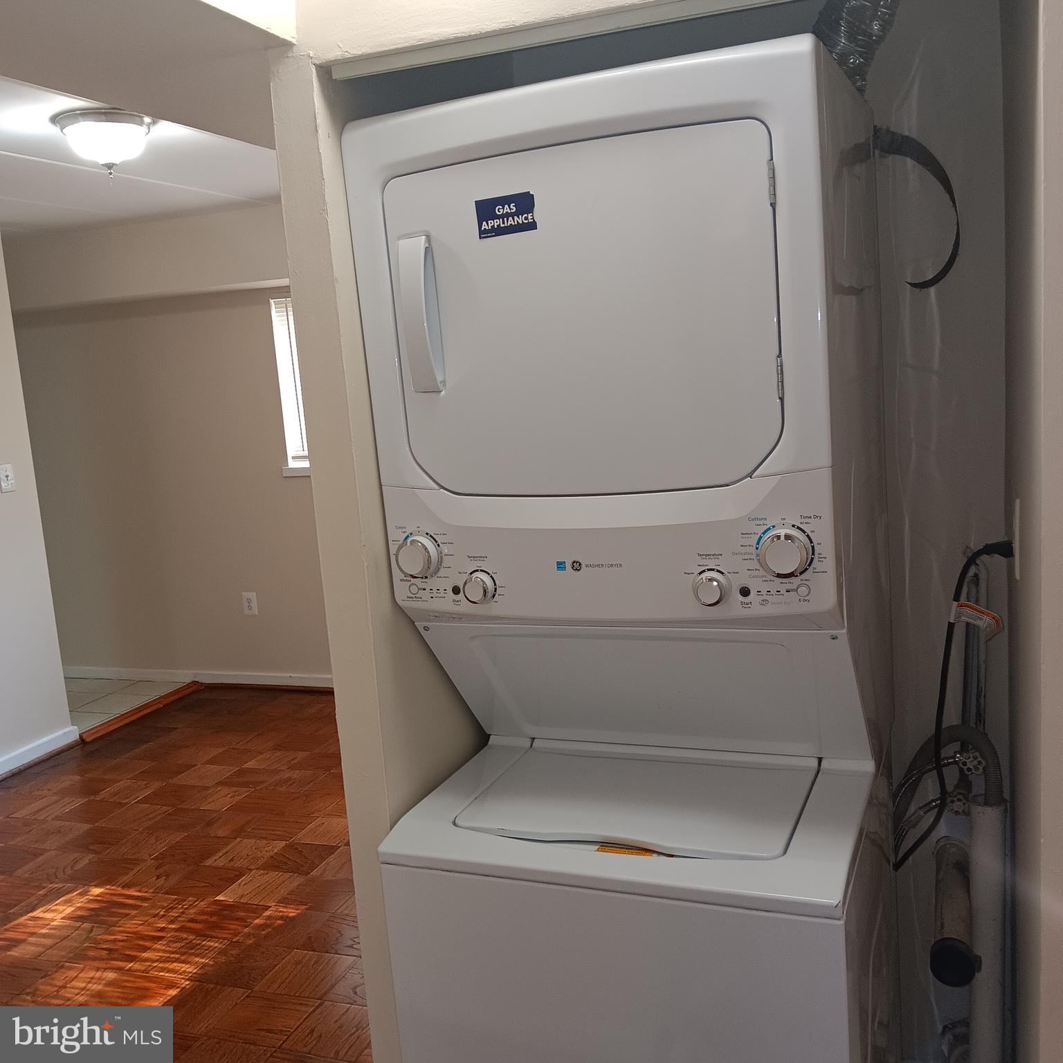 WESTCHESTER WEST - Residential Lease