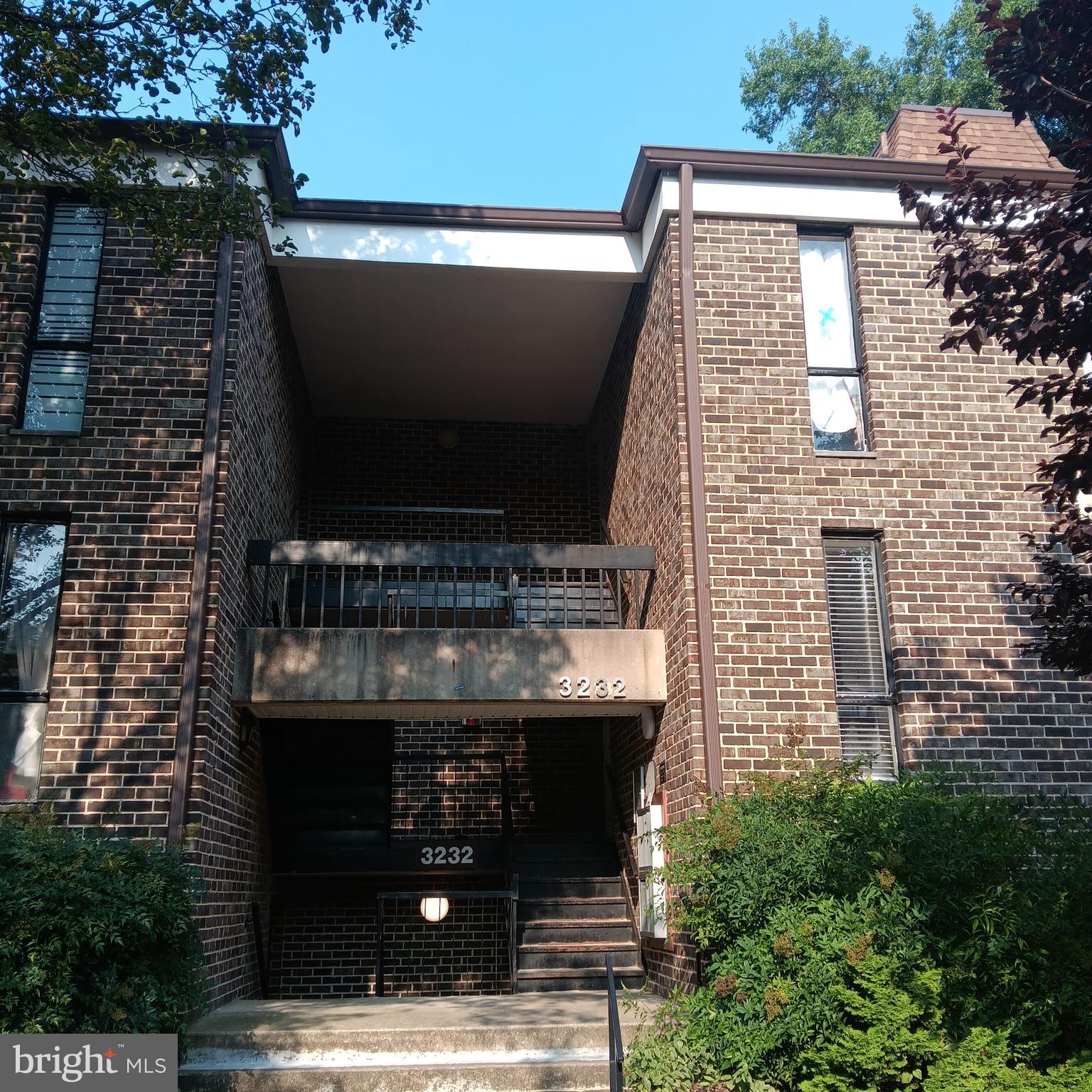 WESTCHESTER WEST - Residential Lease