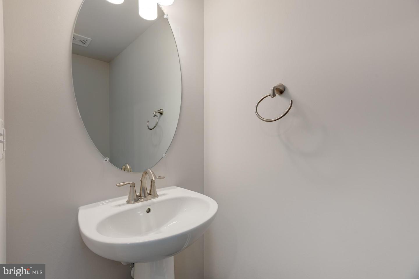 METRO WALK AT MOOREFIELD STATION - Residential Lease