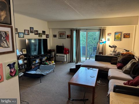 27303 VALLEY RUN DRIVE 303 WILMINGTON DE 19810