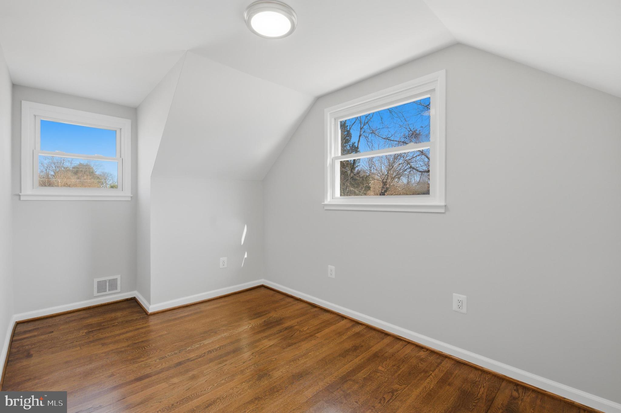 MANASSAS PARK - Residential