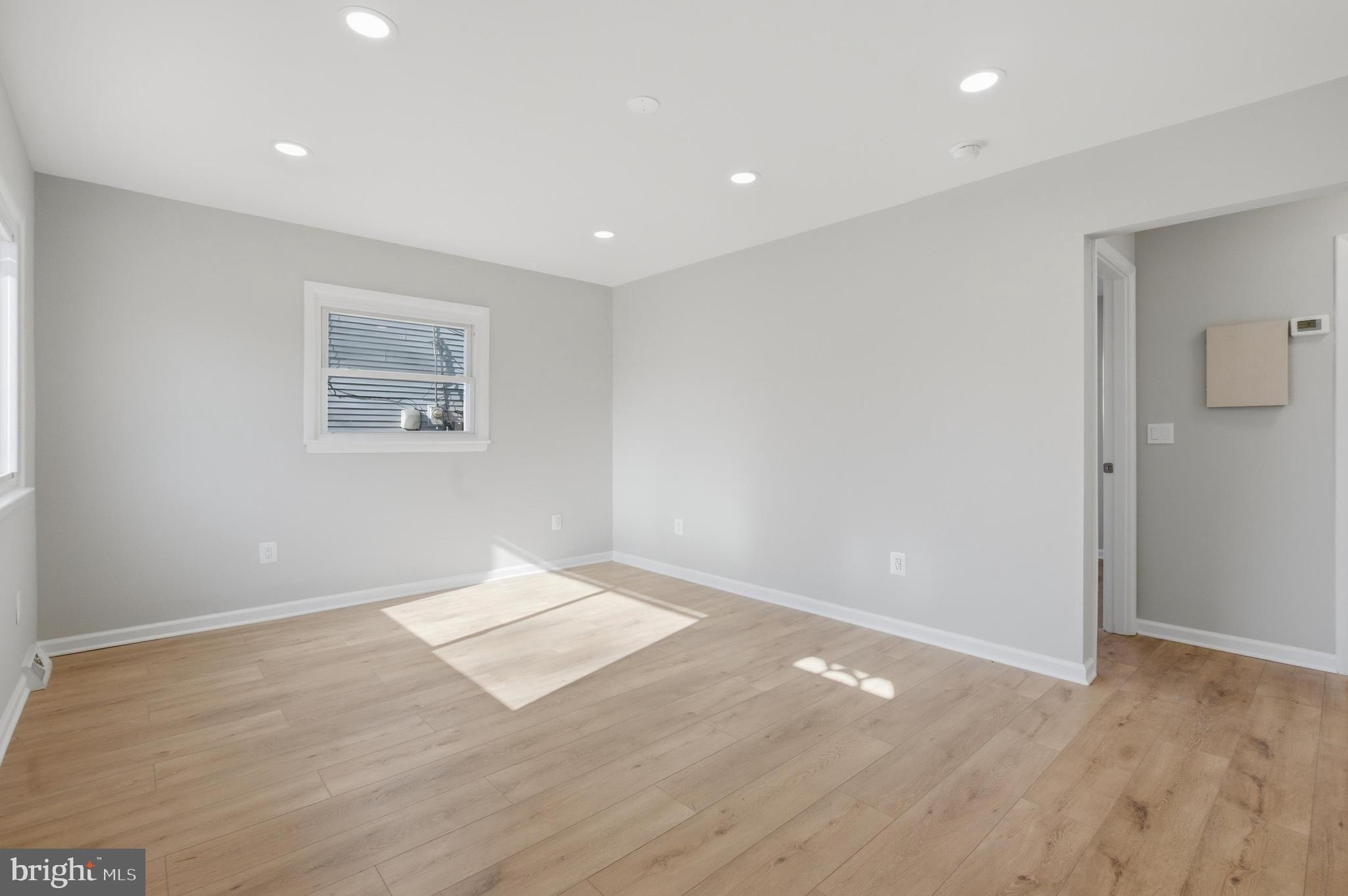 MANASSAS PARK - Residential