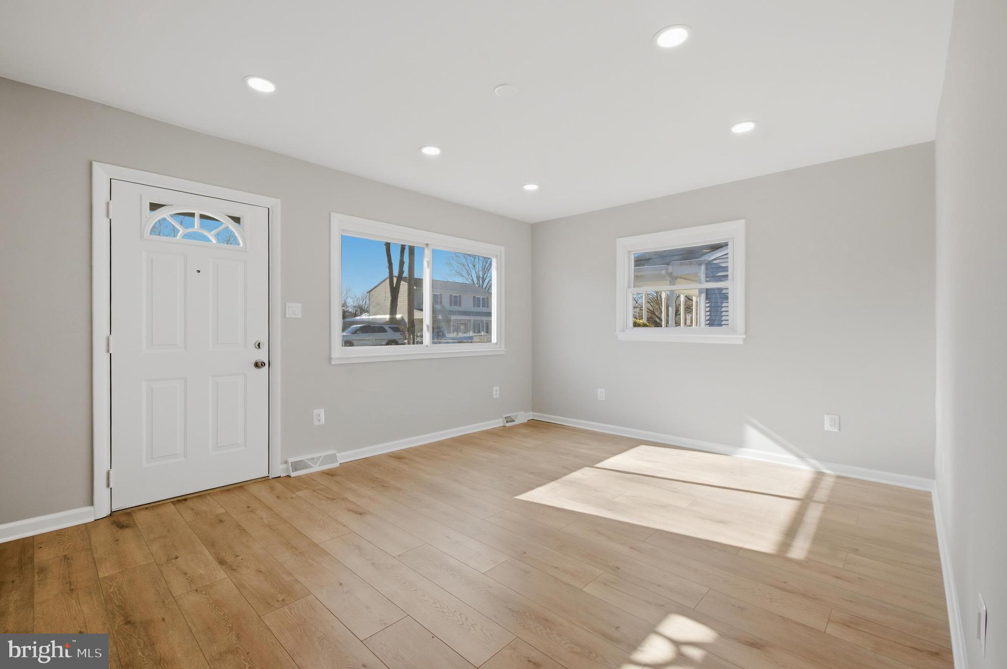 MANASSAS PARK - Residential