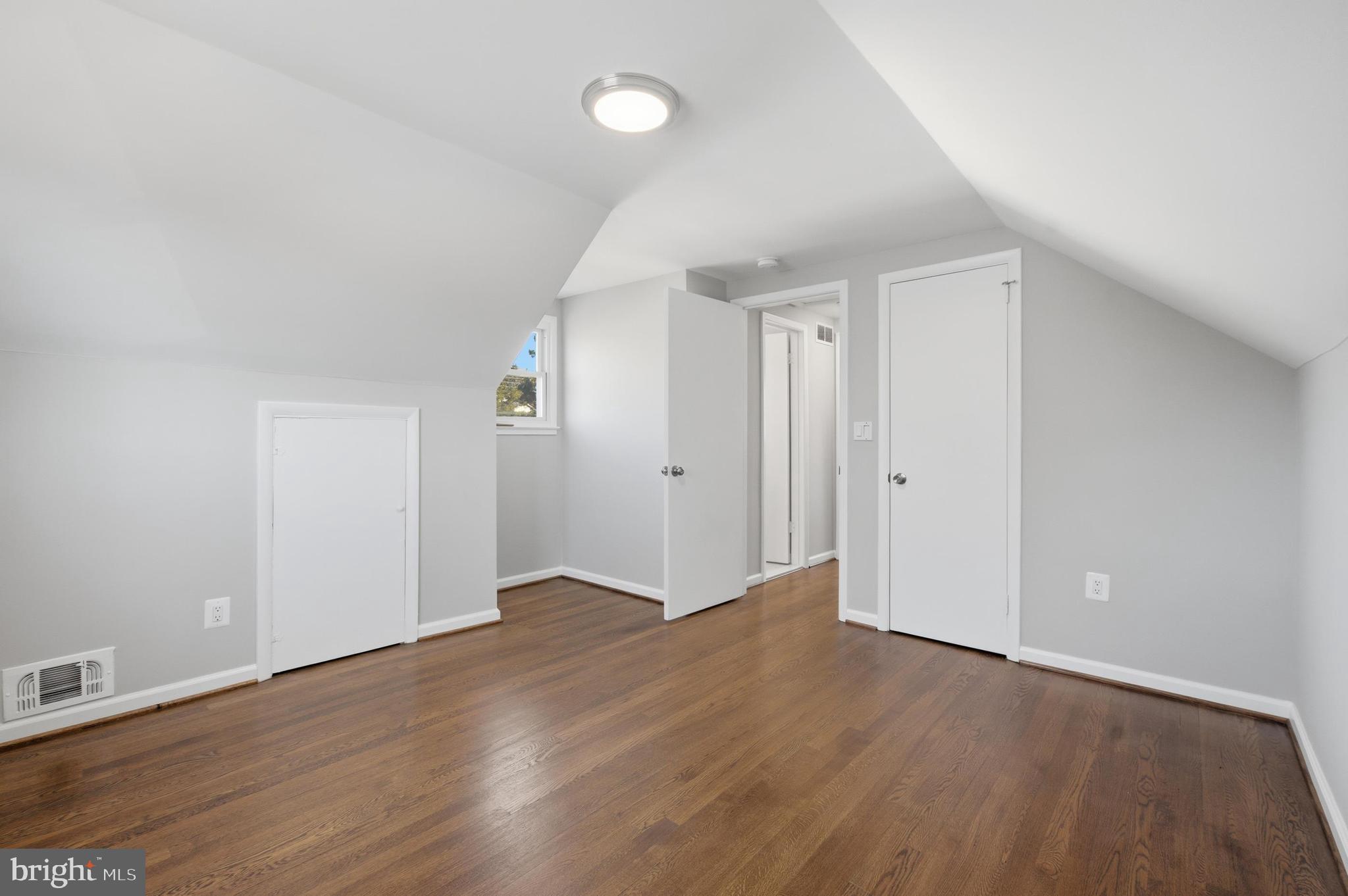 MANASSAS PARK - Residential