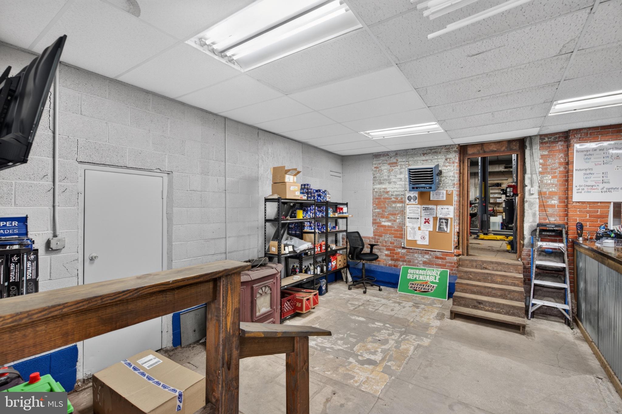 427 E BROAD STREET