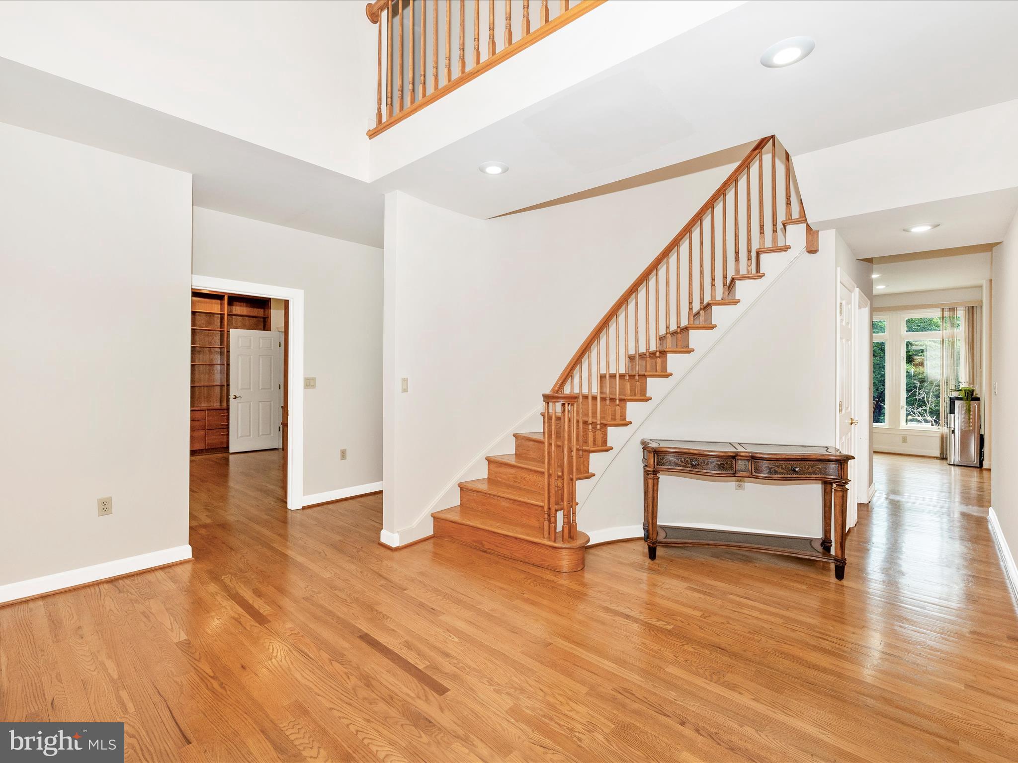 6015 WHITE FLINT DRIVE